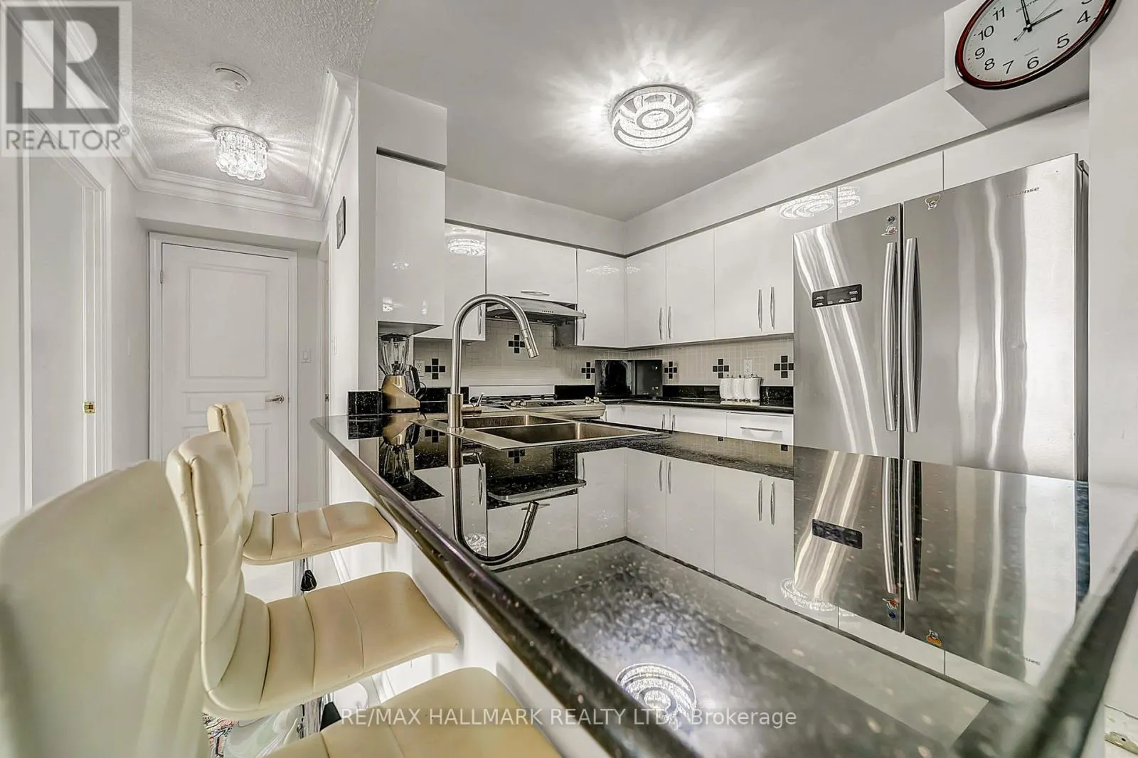 615 - 29 NORTHERN HTS DRIVE N