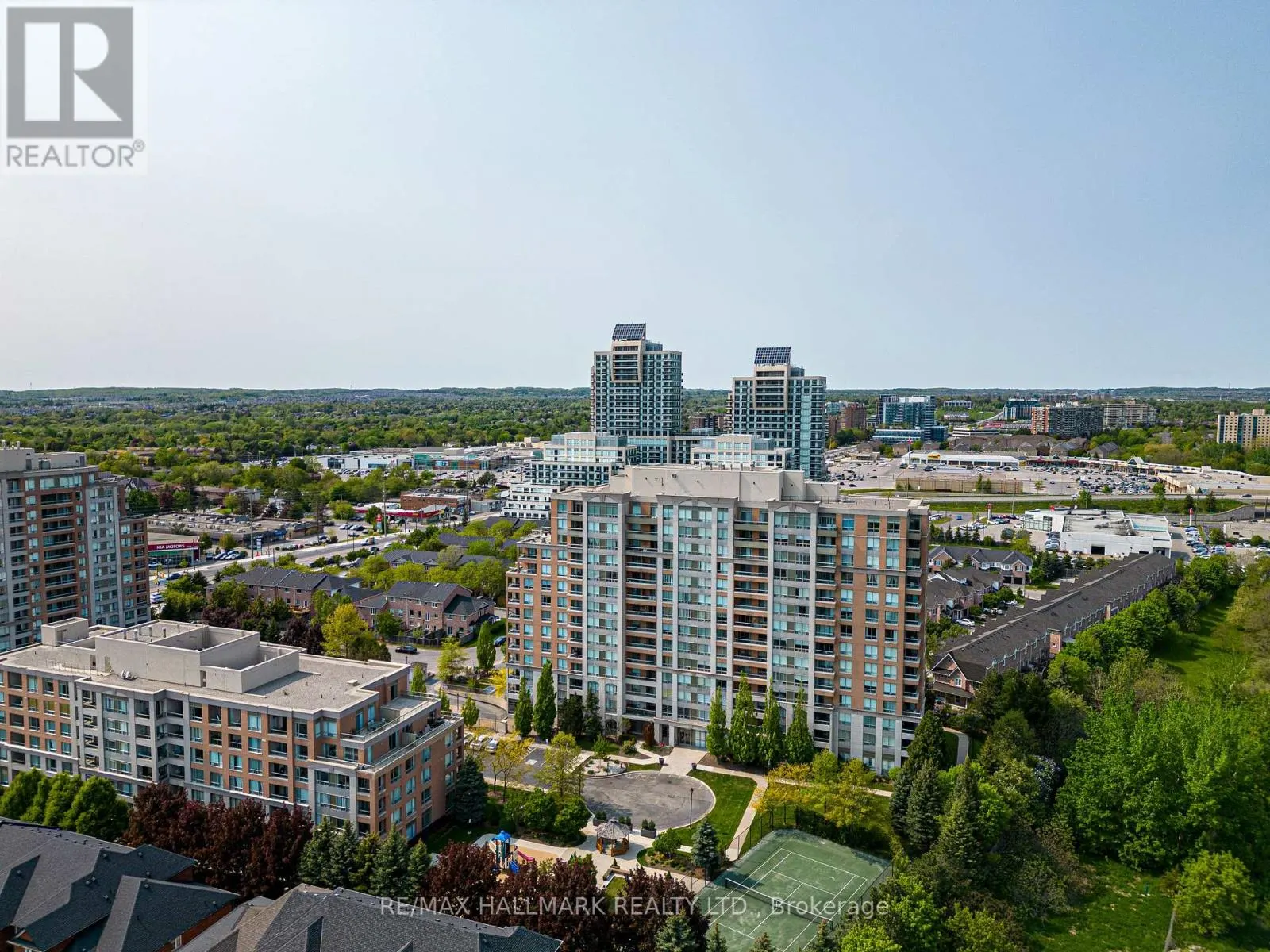 615 - 29 NORTHERN HTS DRIVE N
