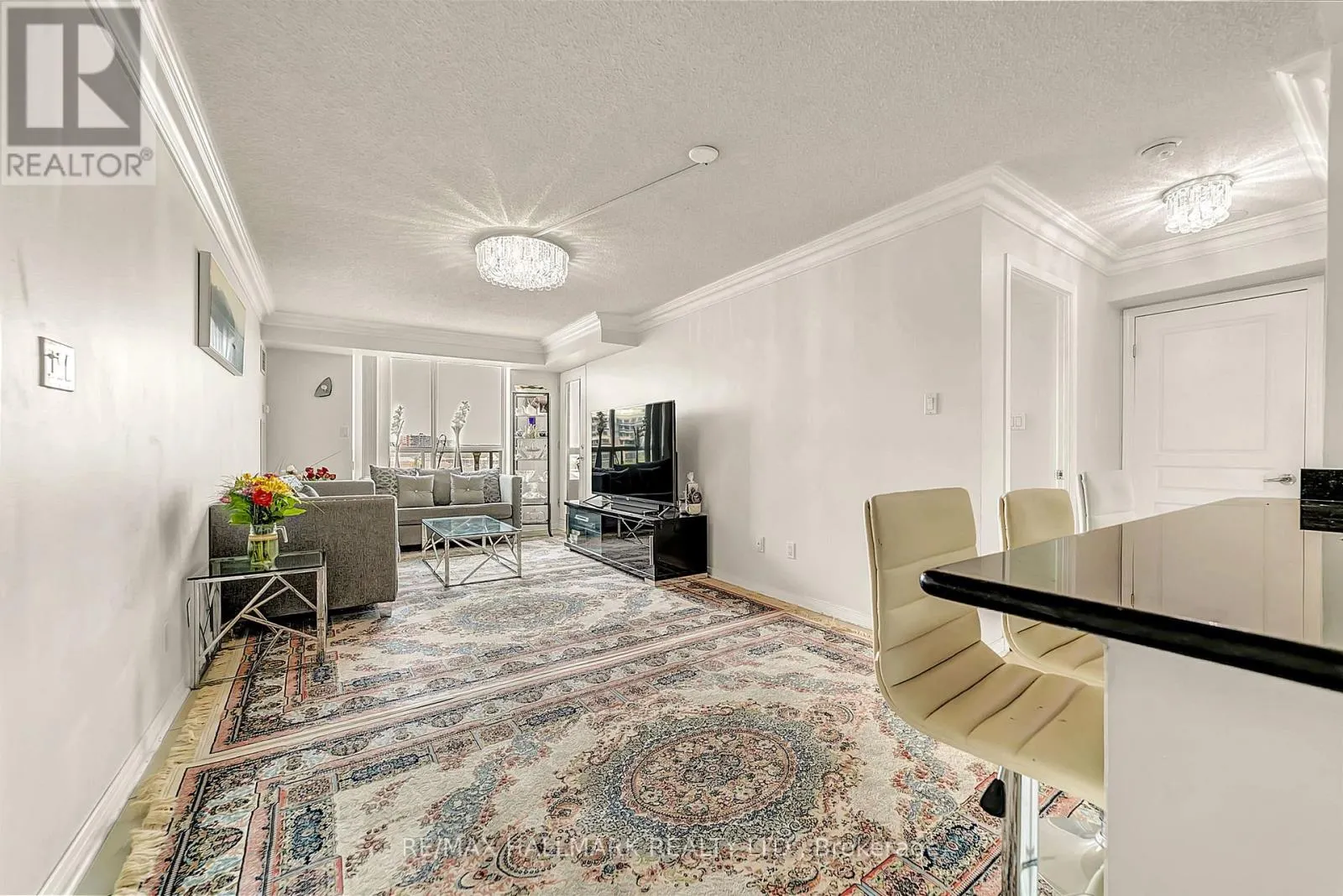 615 - 29 NORTHERN HTS DRIVE N