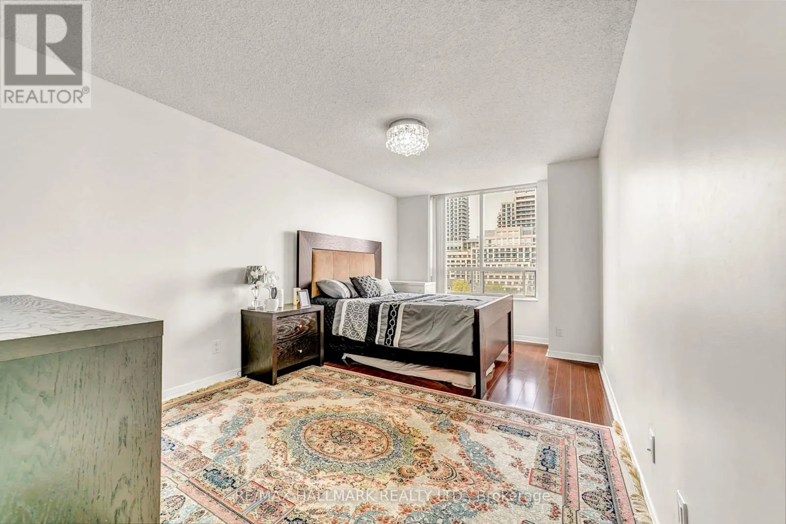 615 - 29 NORTHERN HTS DRIVE N