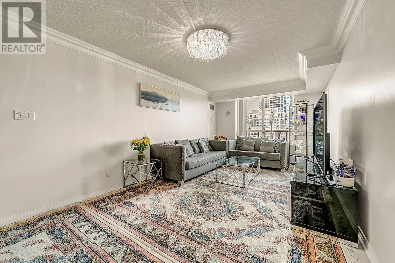 615 - 29 NORTHERN HTS DRIVE N