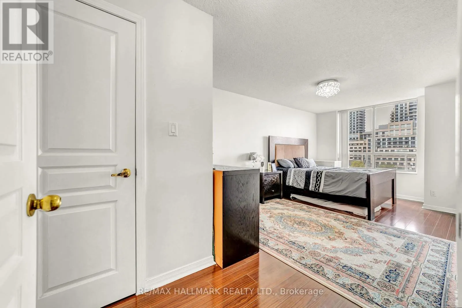 615 - 29 NORTHERN HTS DRIVE N