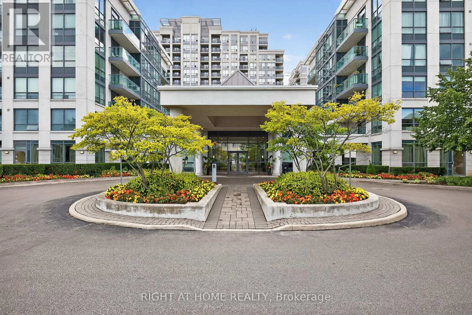 803 - 20 NORTH PARK ROAD