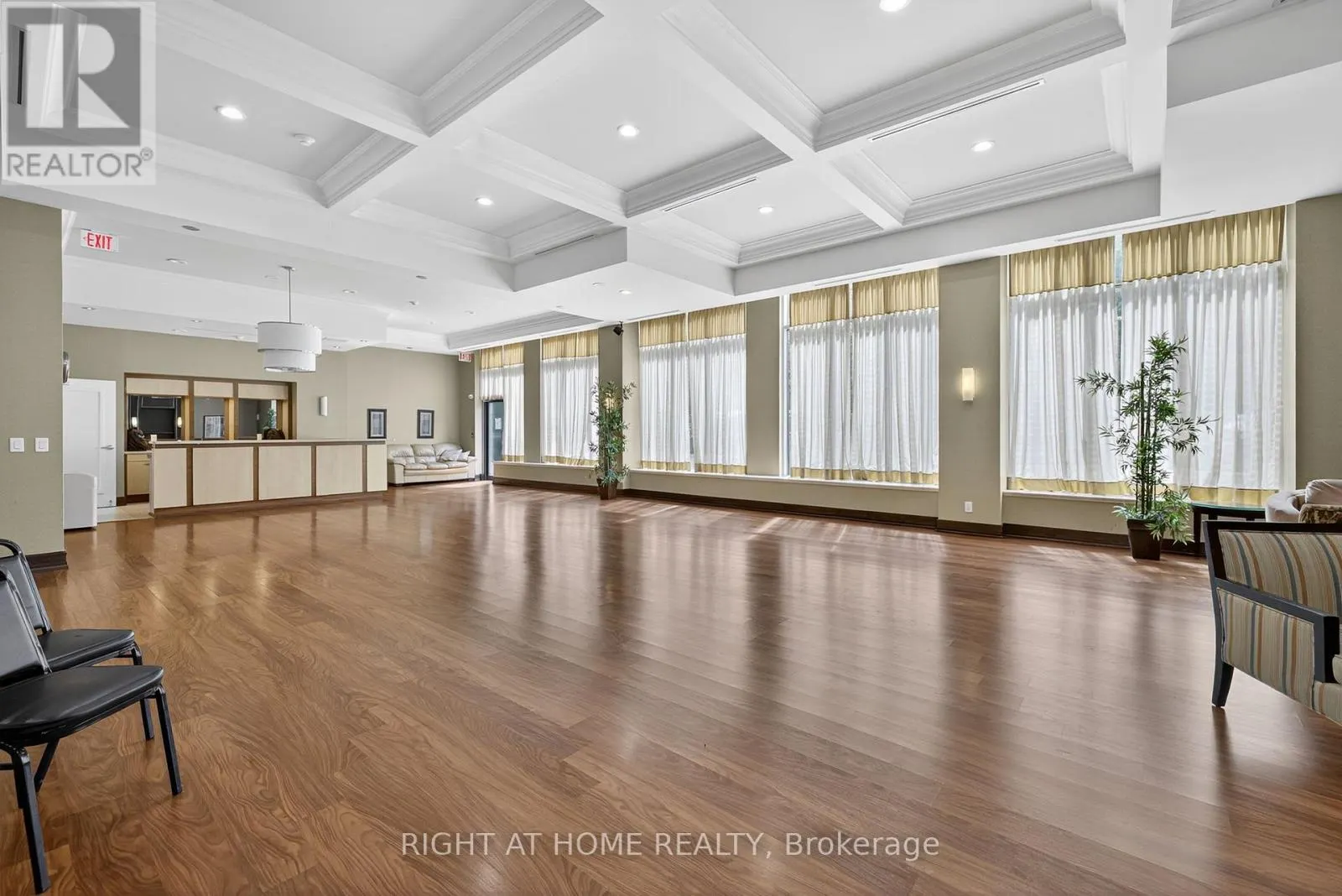 803 - 20 NORTH PARK ROAD