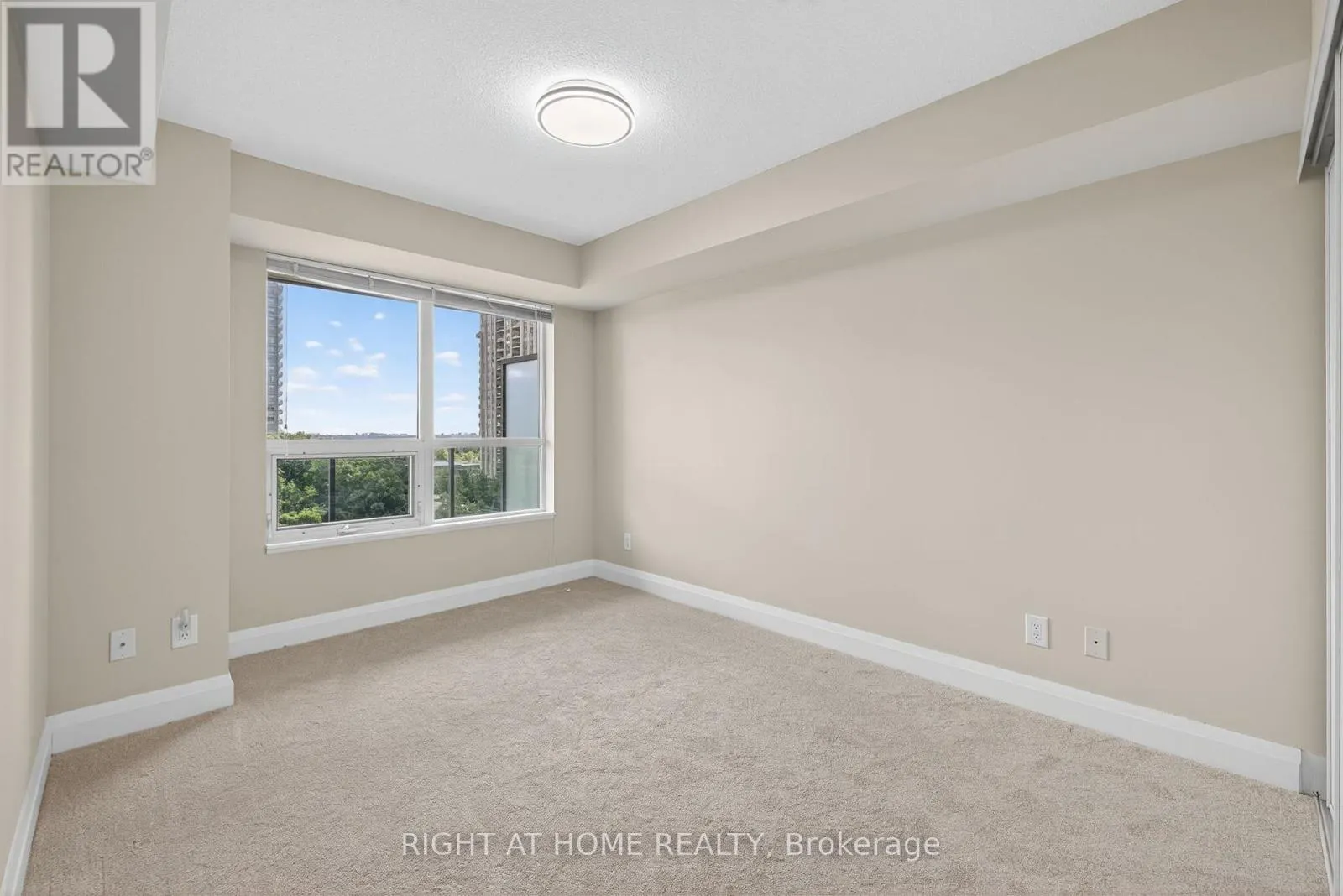 803 - 20 NORTH PARK ROAD