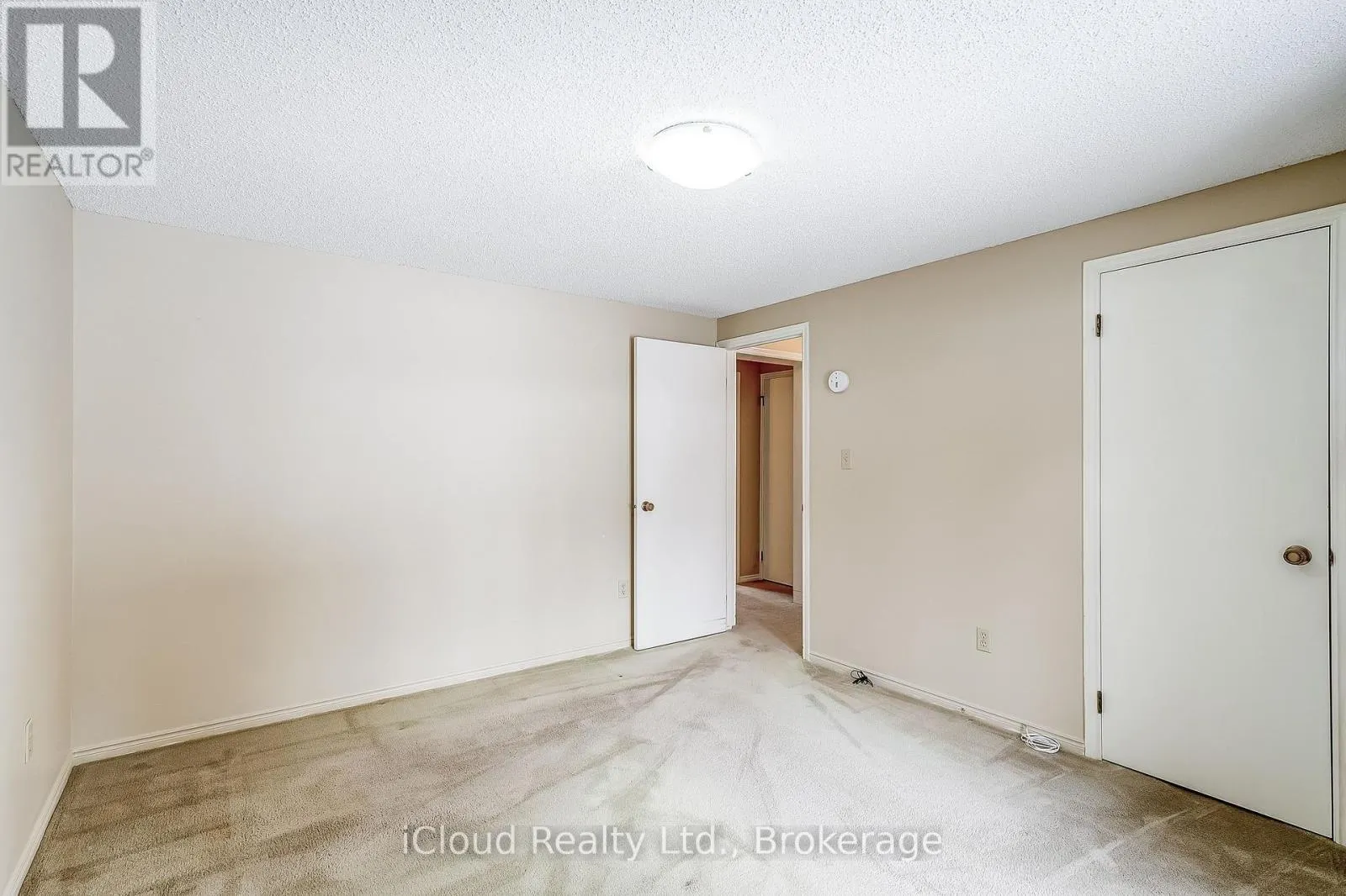 2 BALSAM CT COURT S