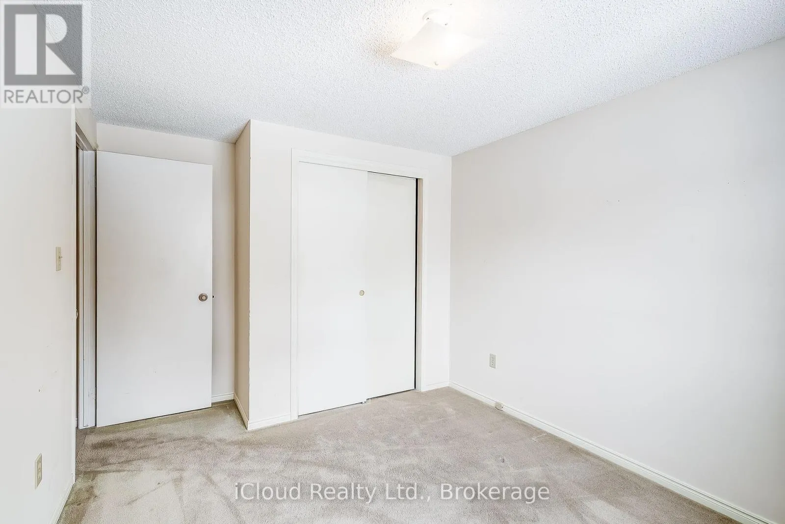 2 BALSAM CT COURT S