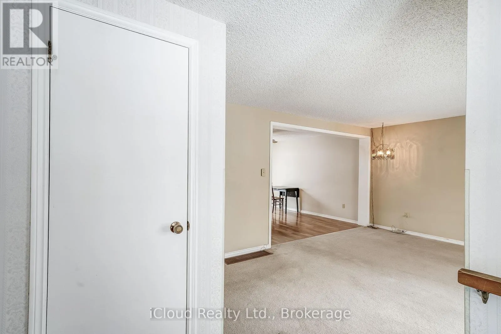 2 BALSAM CT COURT S