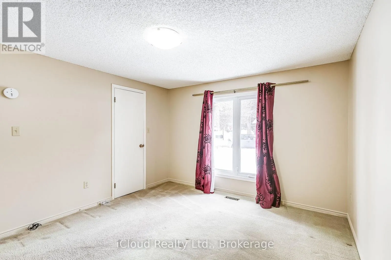 2 BALSAM CT COURT S