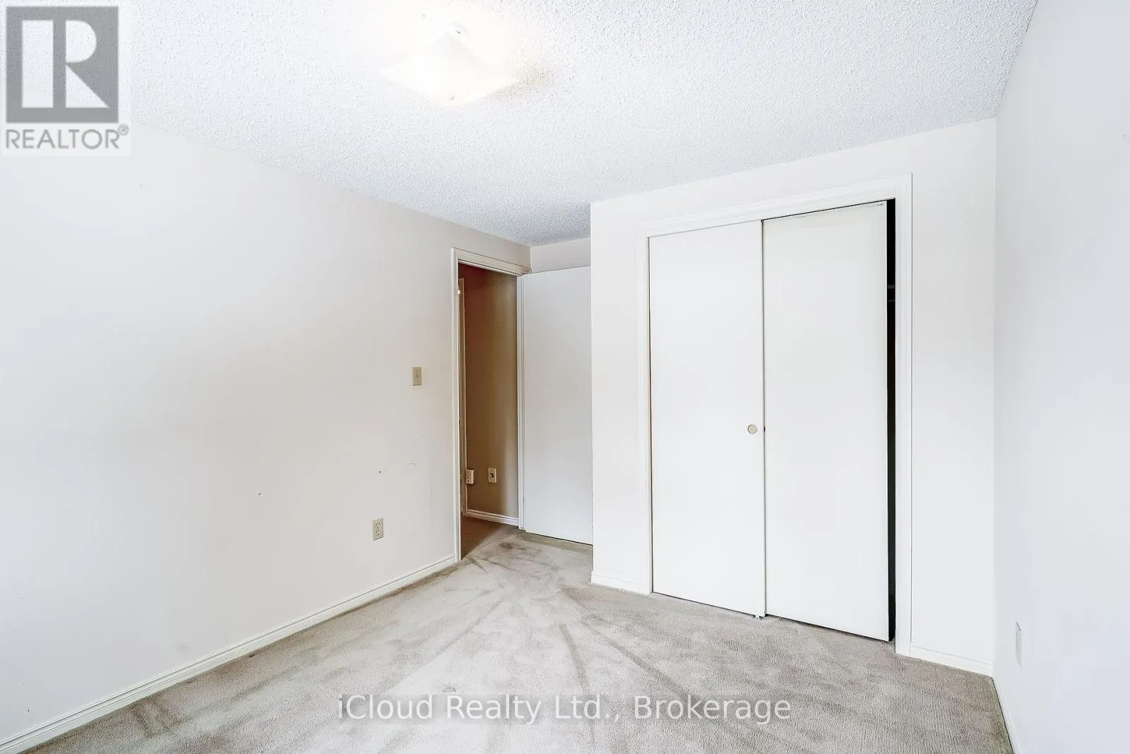 2 BALSAM CT COURT S