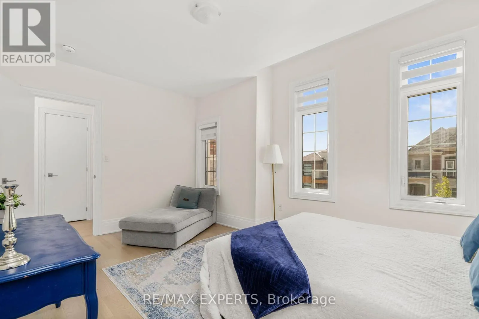 17 KINBURN CRESCENT