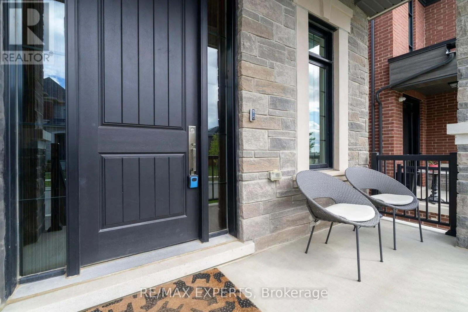 17 KINBURN CRESCENT