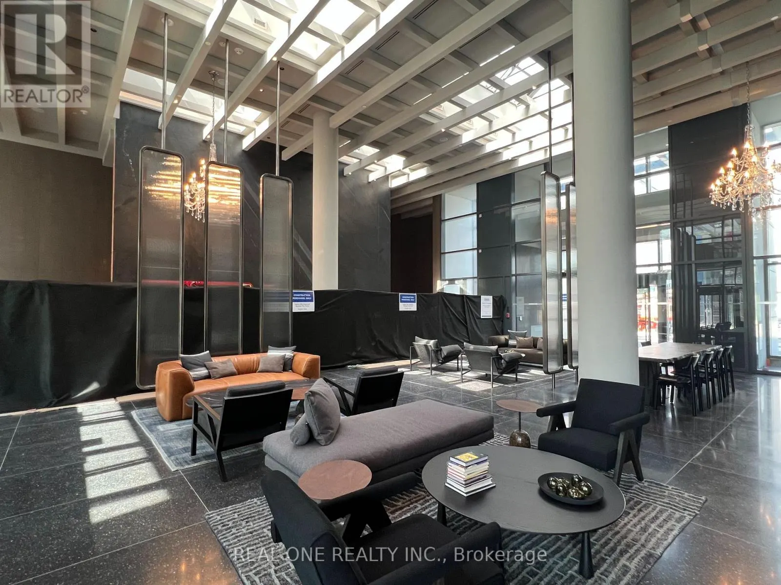 3908 - 28 INTERCHANGE WAY