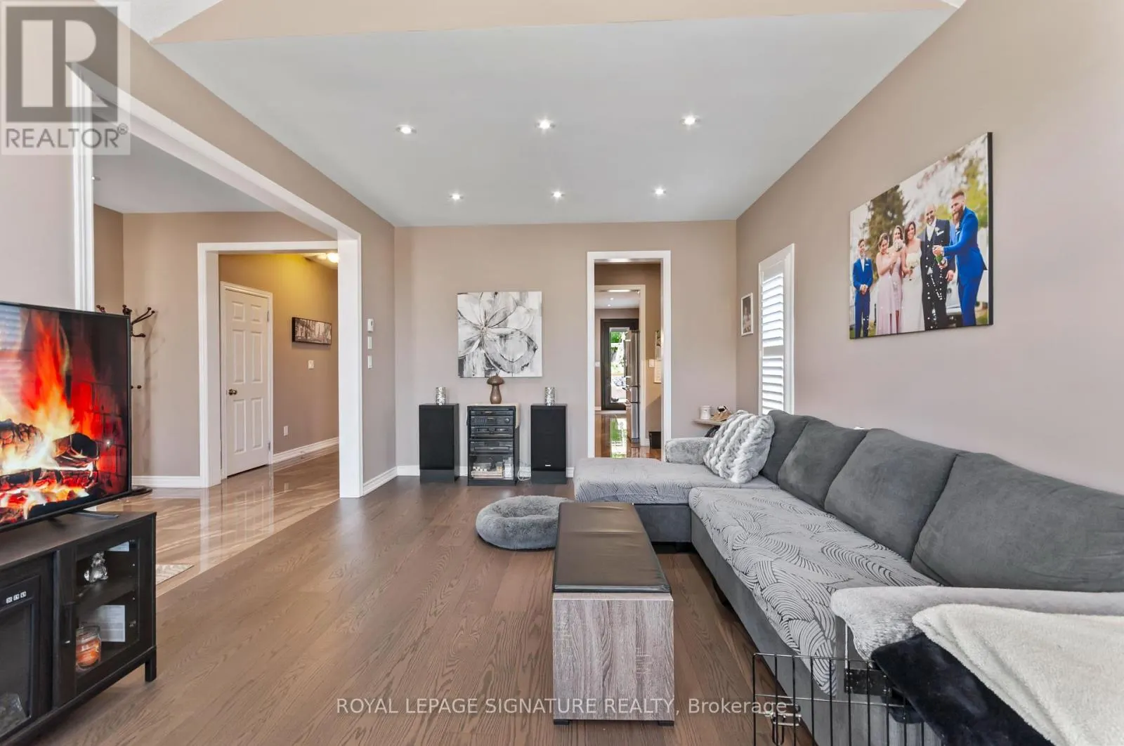 80 SHARPE CRESCENT