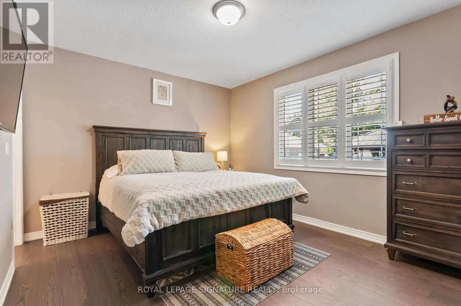 80 SHARPE CRESCENT