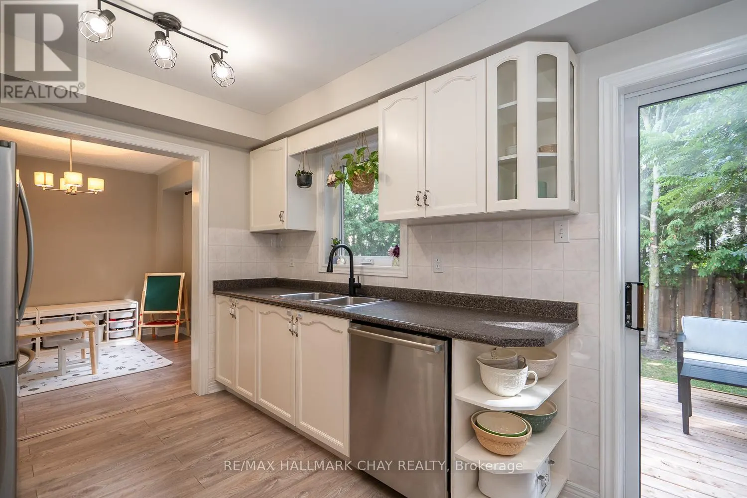 95 BANTING DRIVE