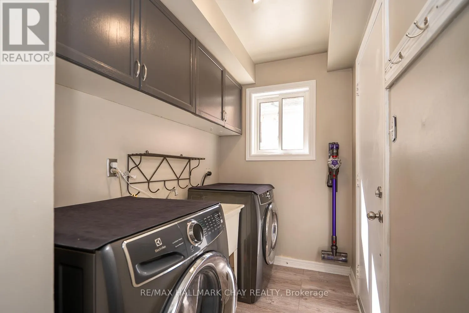 95 BANTING DRIVE