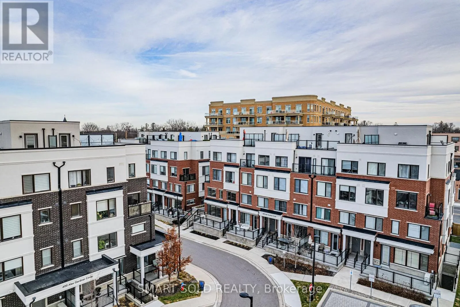 107 - 600 ALEX GARDNER CIRCLE
