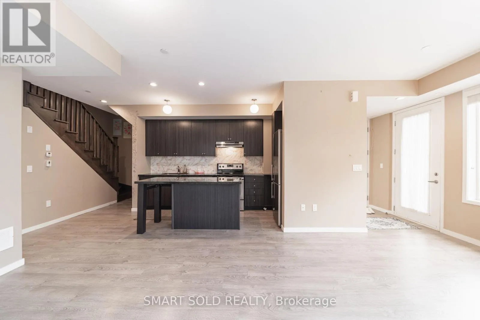 107 - 600 ALEX GARDNER CIRCLE
