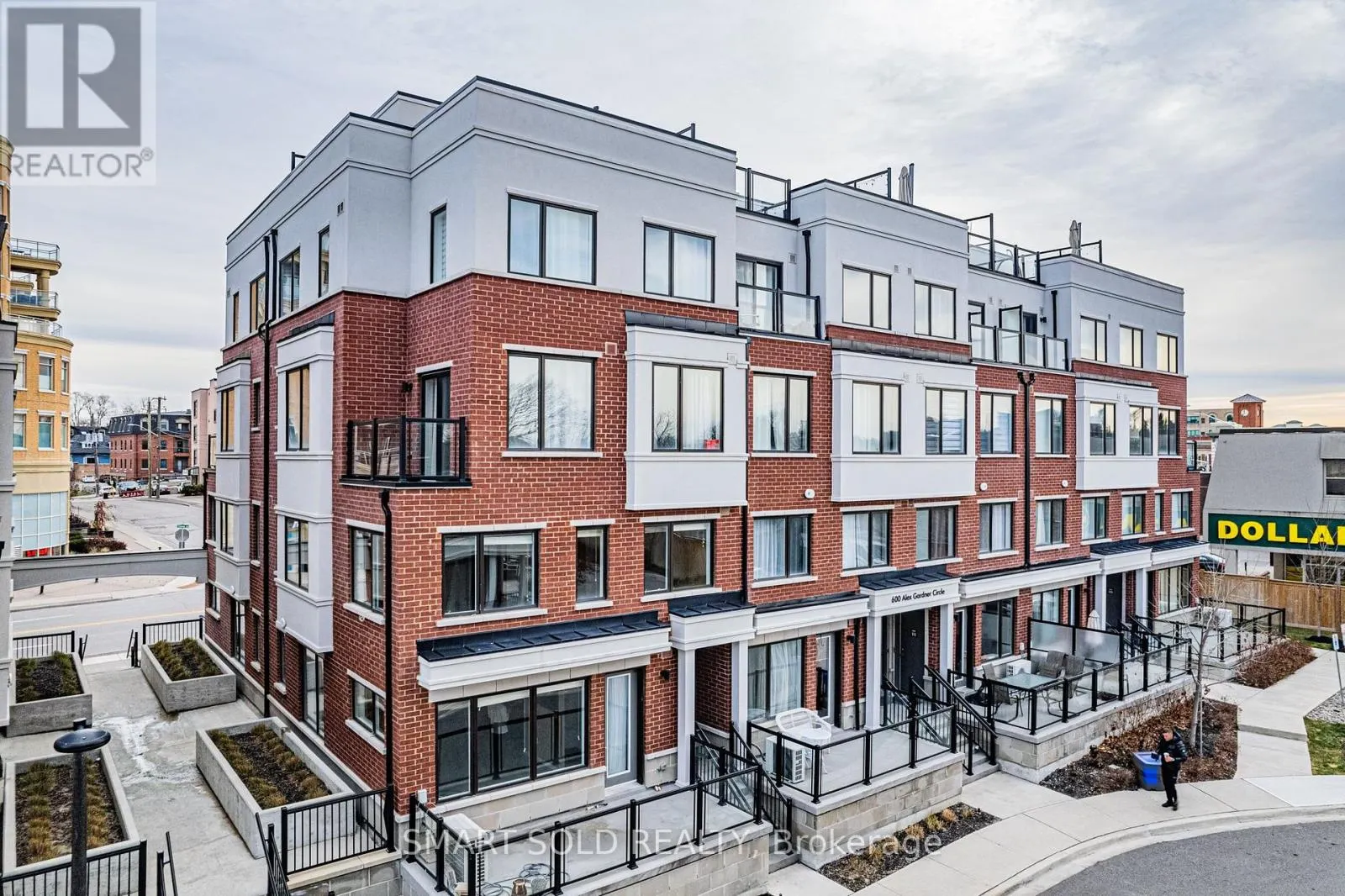 107 - 600 ALEX GARDNER CIRCLE