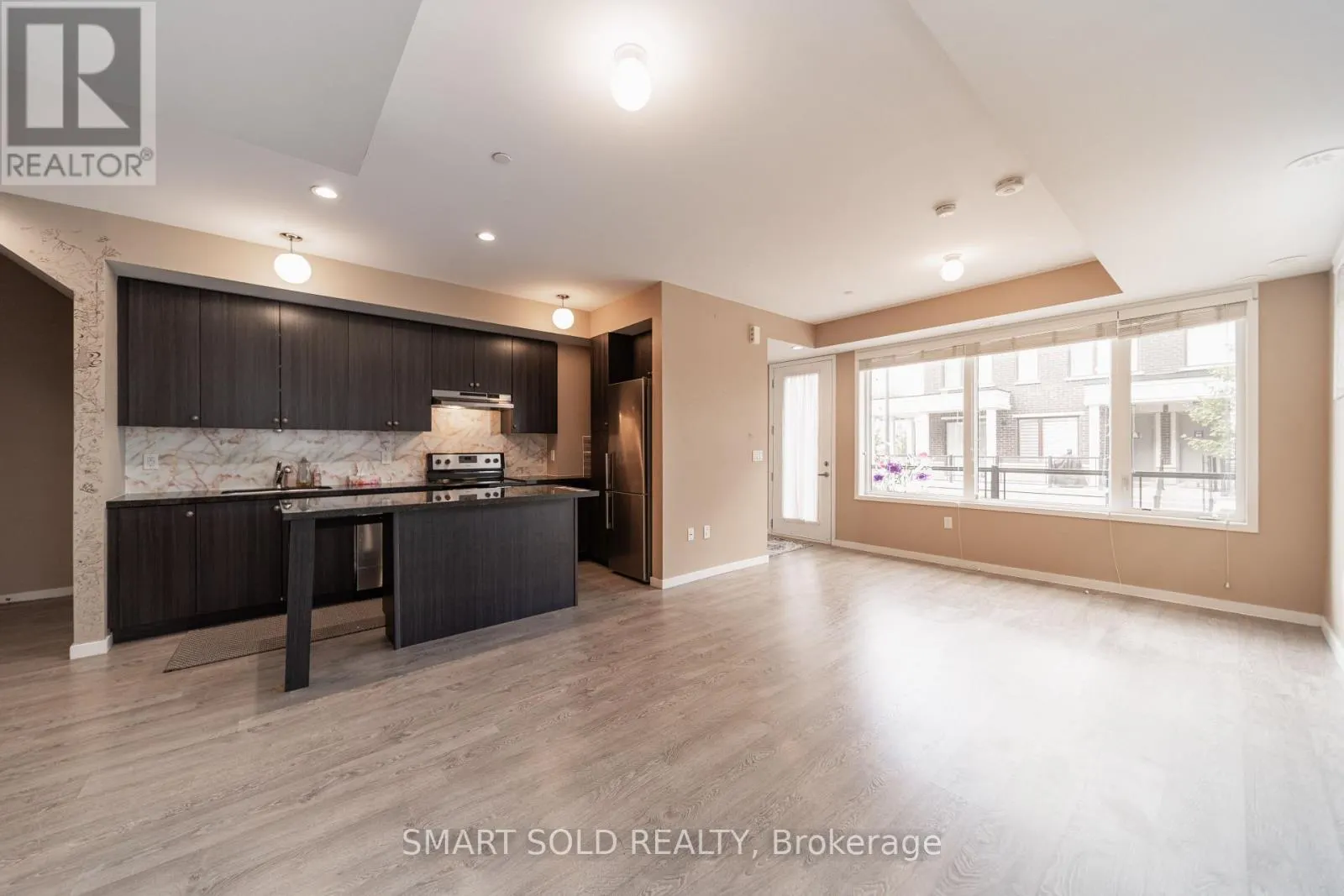 107 - 600 ALEX GARDNER CIRCLE