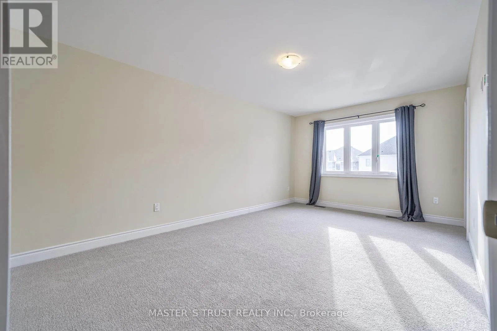 126 LORNE THOMAS PLACE