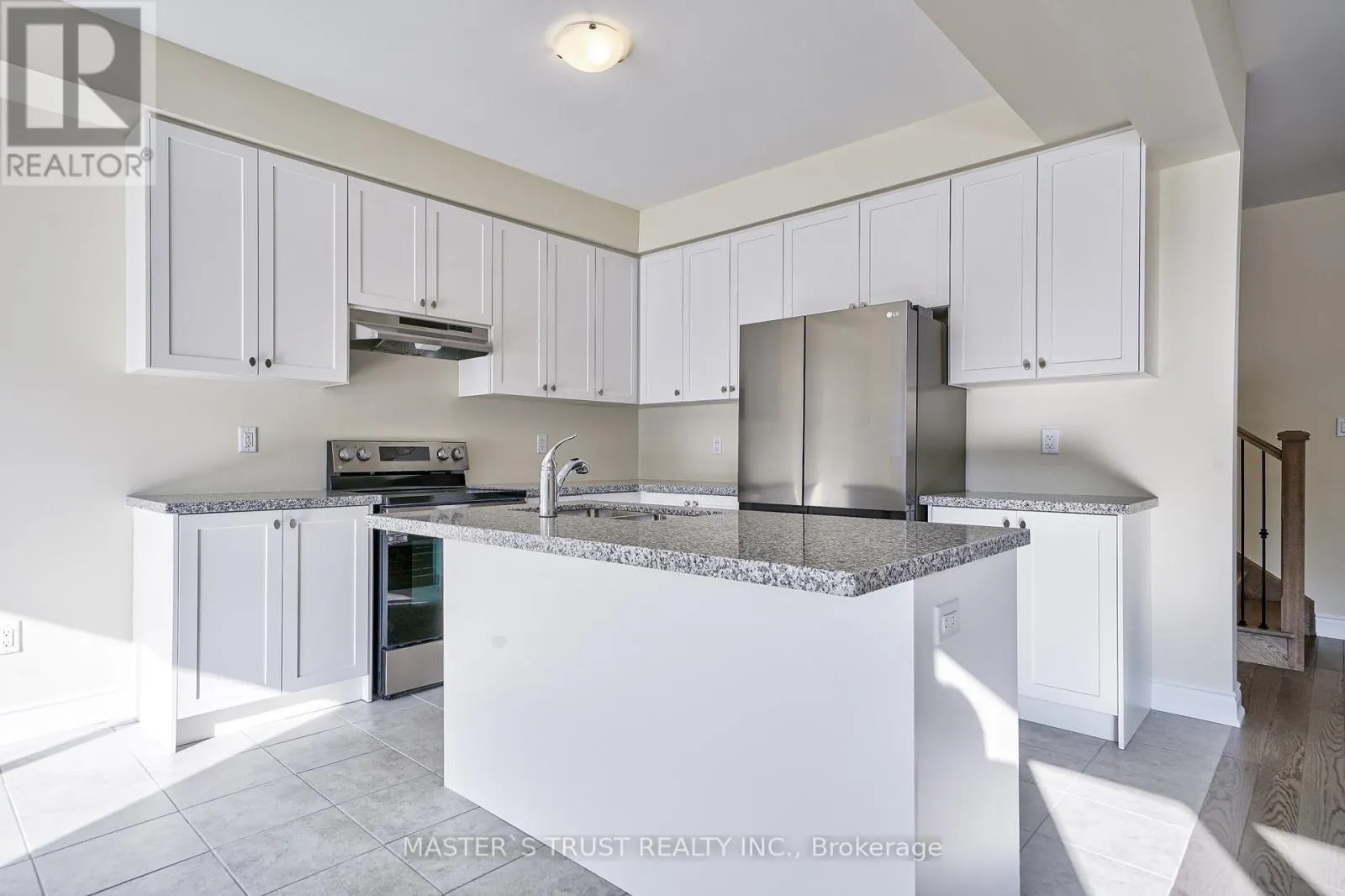126 LORNE THOMAS PLACE