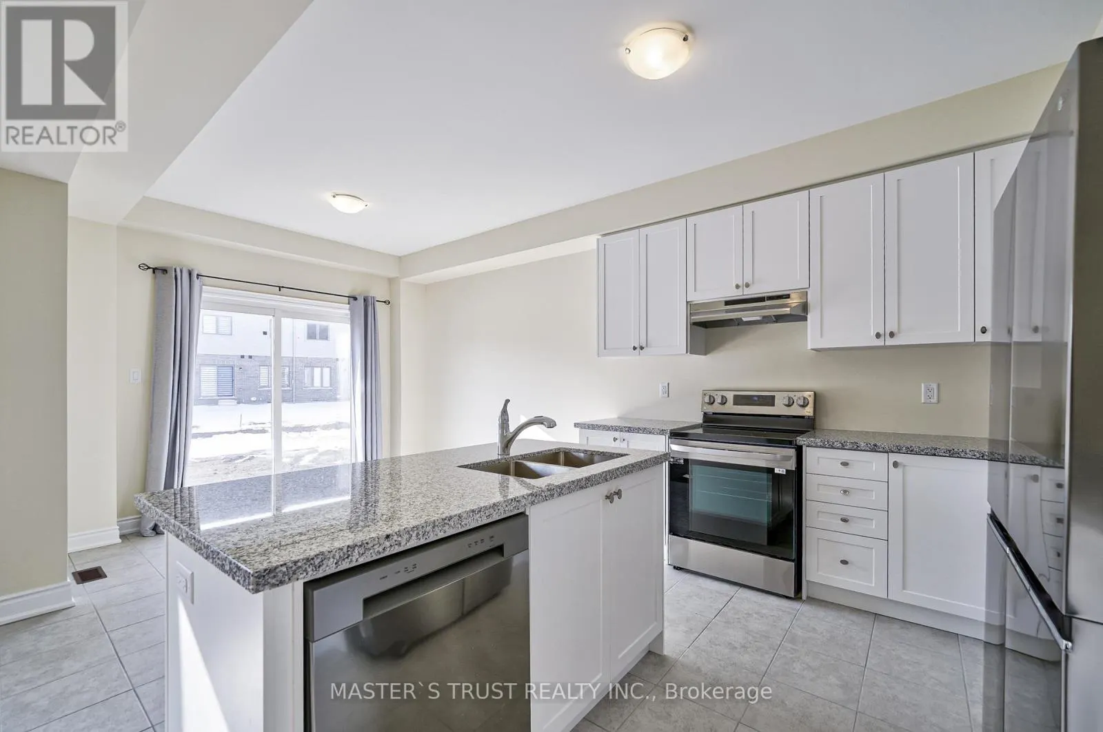 126 LORNE THOMAS PLACE