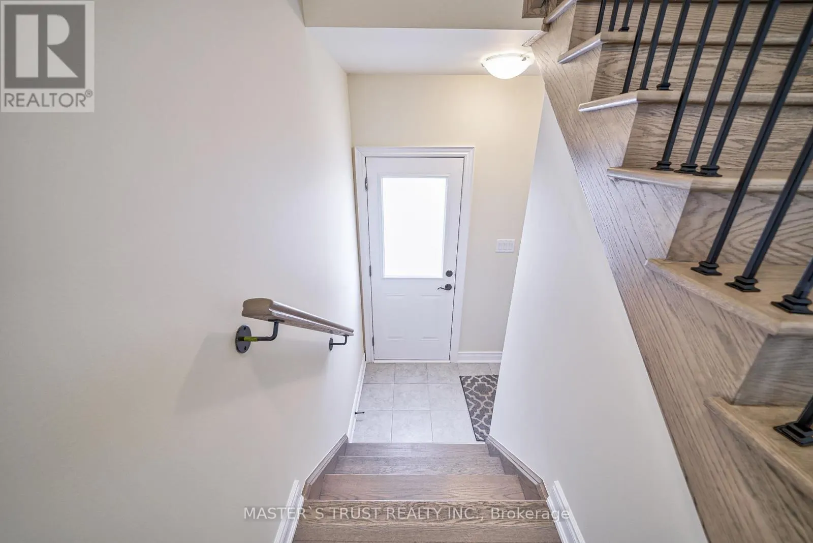 126 LORNE THOMAS PLACE