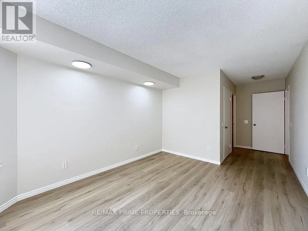 608 - 91 TOWNSGATE DRIVE