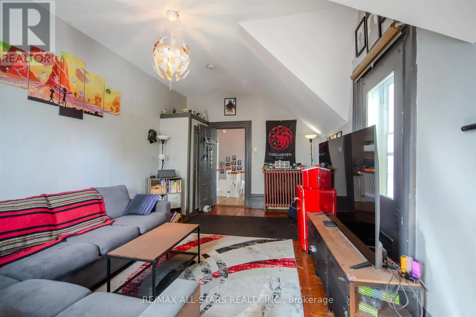 56 BROCK STREET E