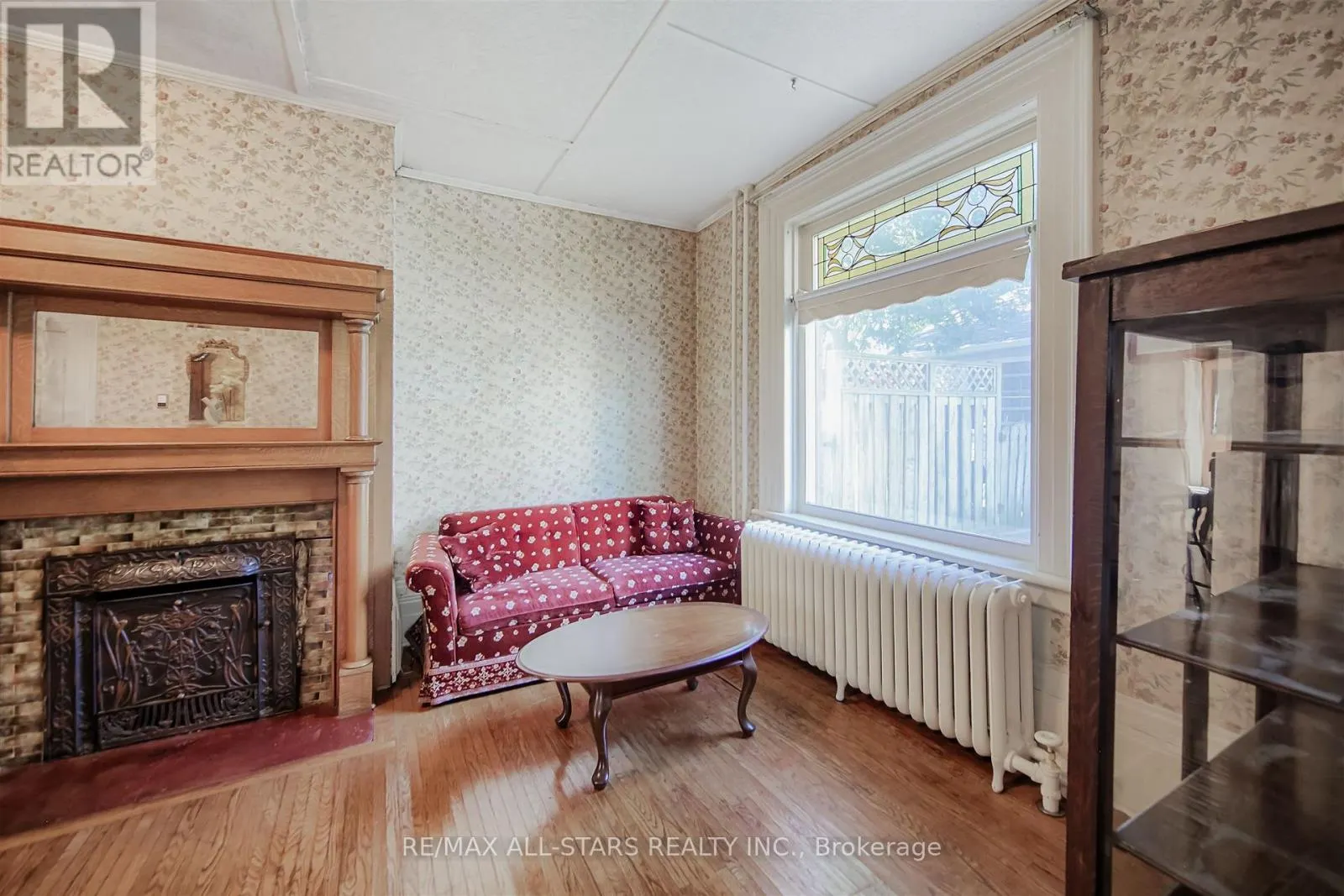 56 BROCK STREET E