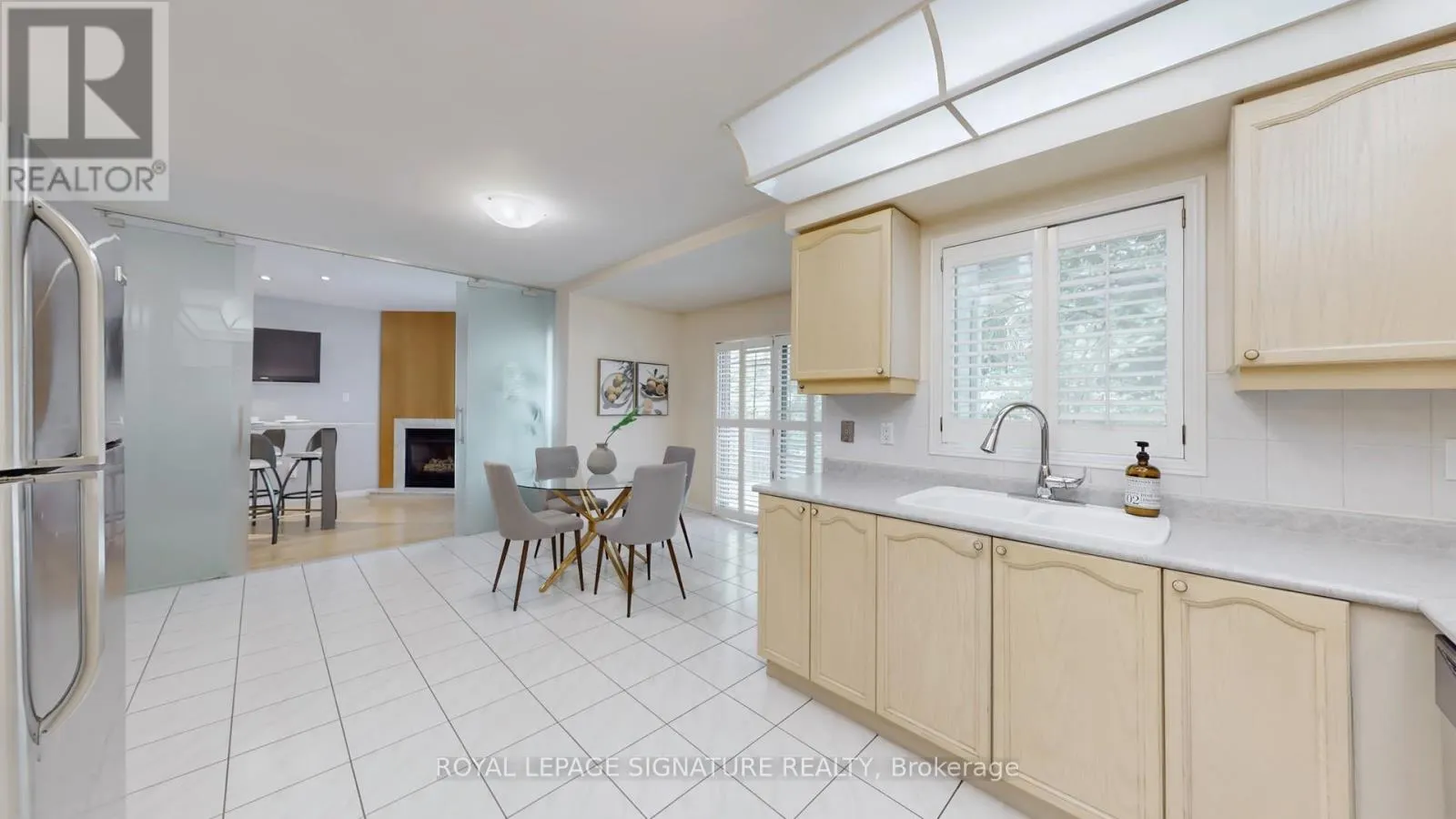 88 LARRATT LANE
