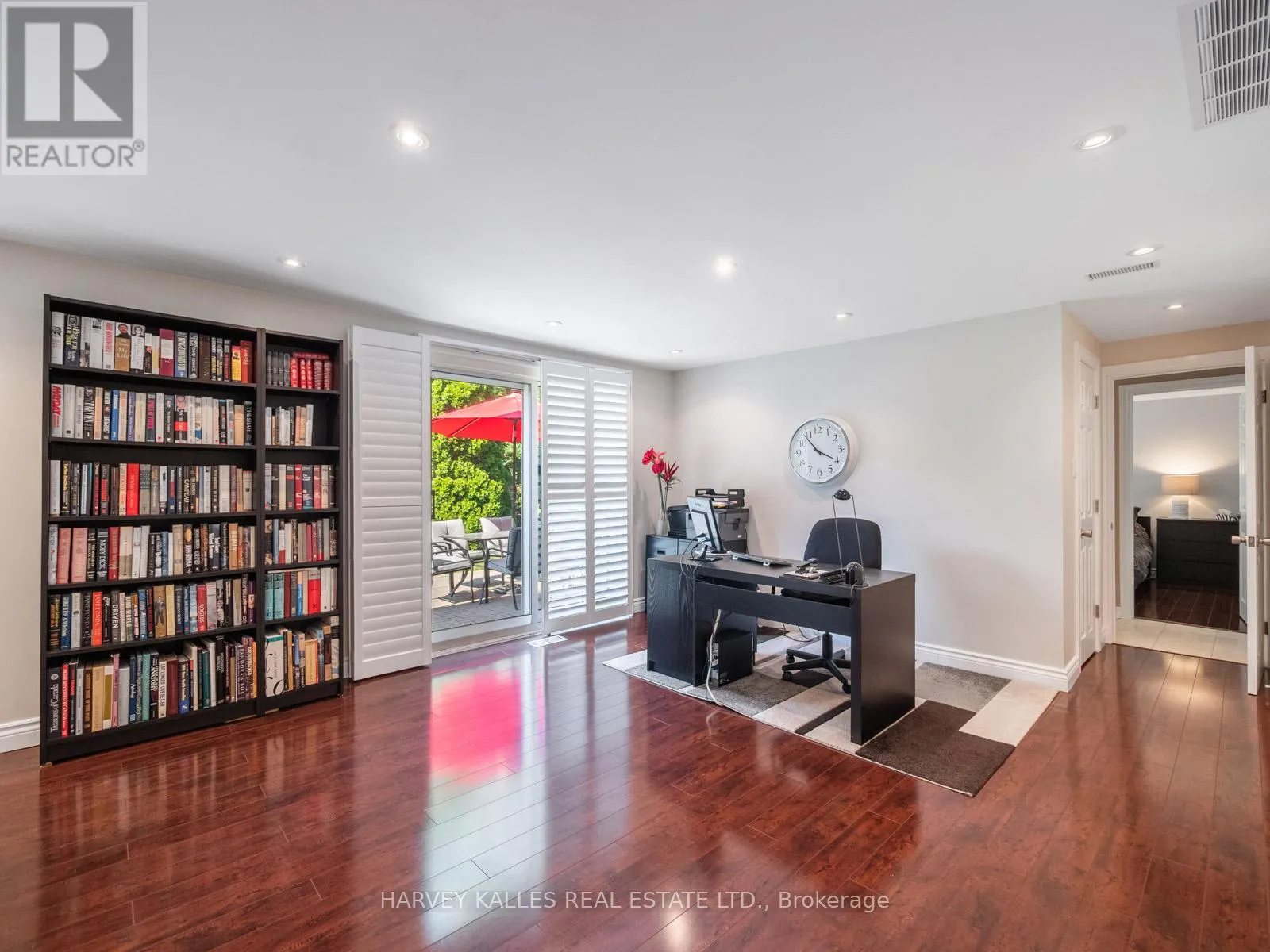 24 DELAIR CRESCENT