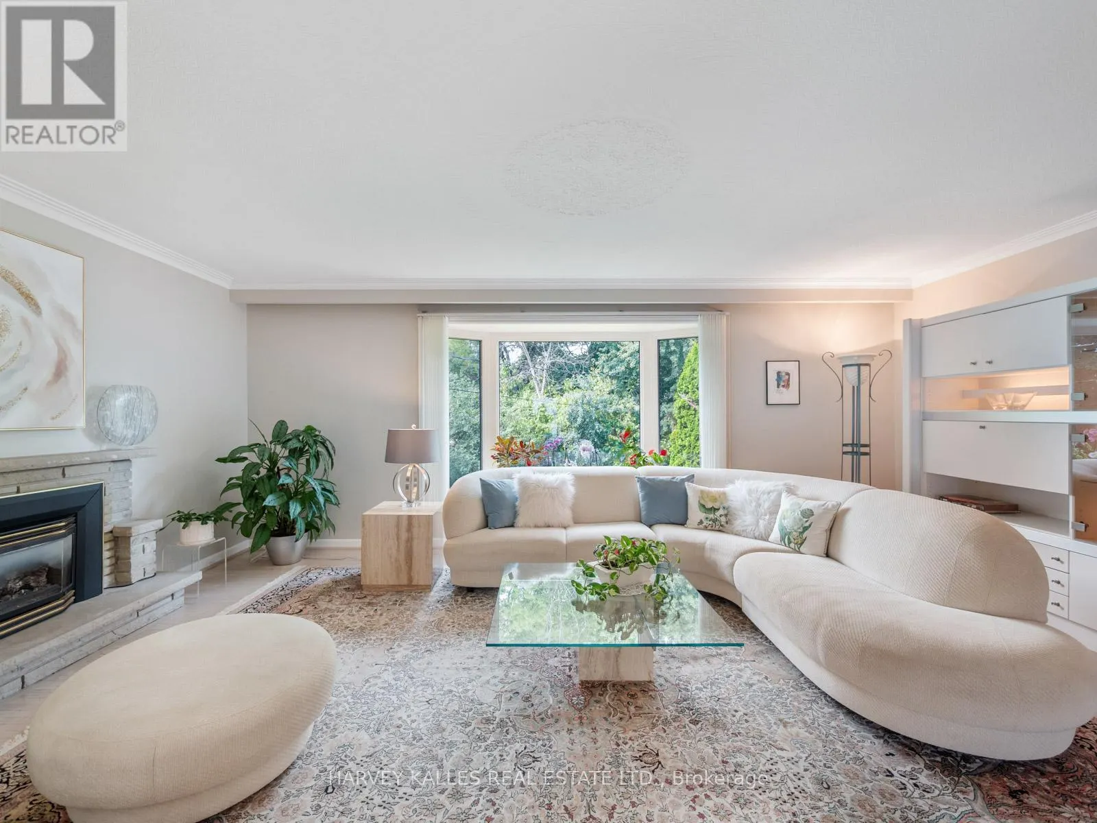 24 DELAIR CRESCENT