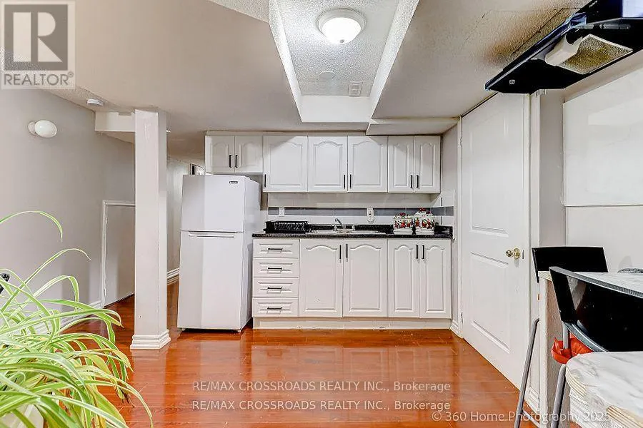 29 BILLINGSLEY CRESCENT