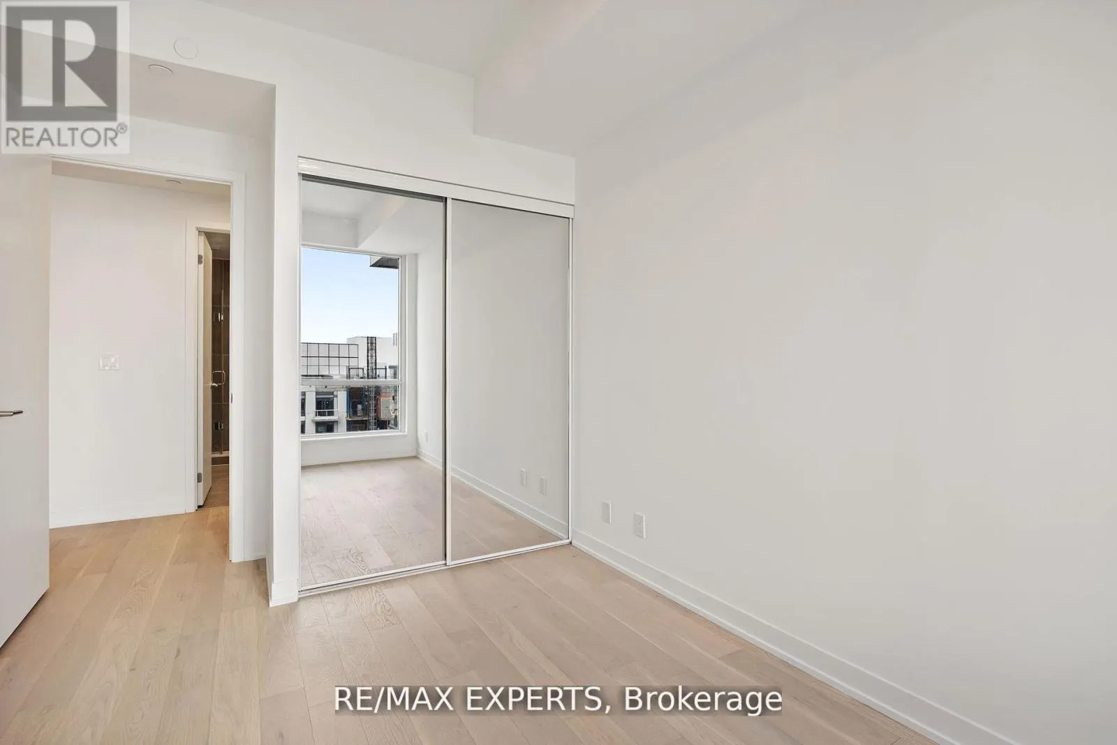 1425A - 7950 BATHURST STREET