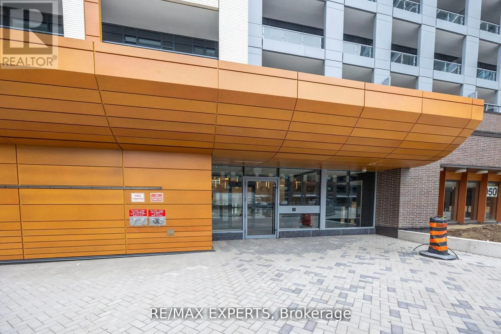 1425A - 7950 BATHURST STREET