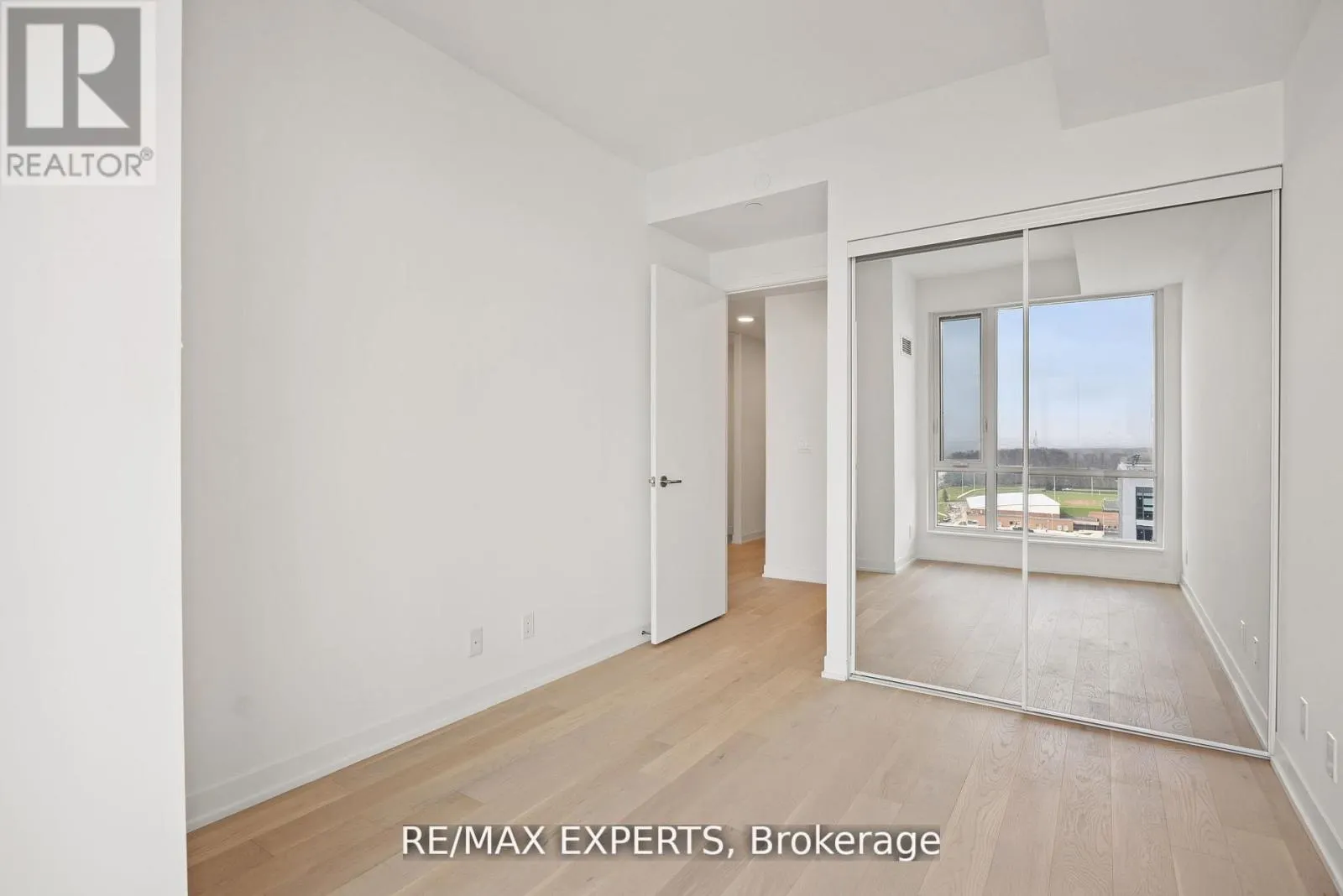 1425A - 7950 BATHURST STREET