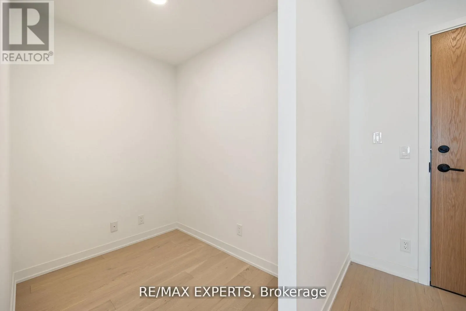 1425A - 7950 BATHURST STREET