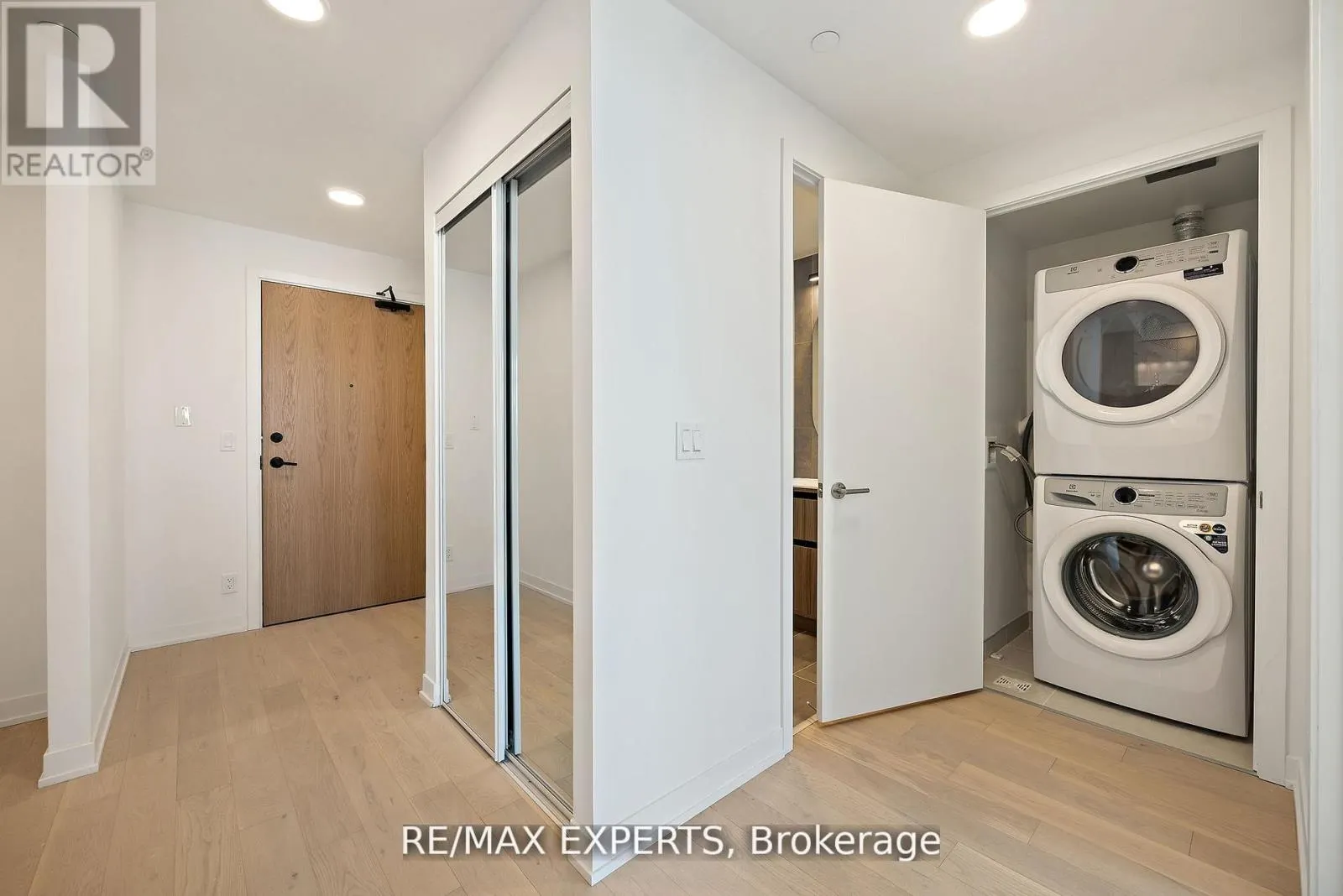 1425A - 7950 BATHURST STREET
