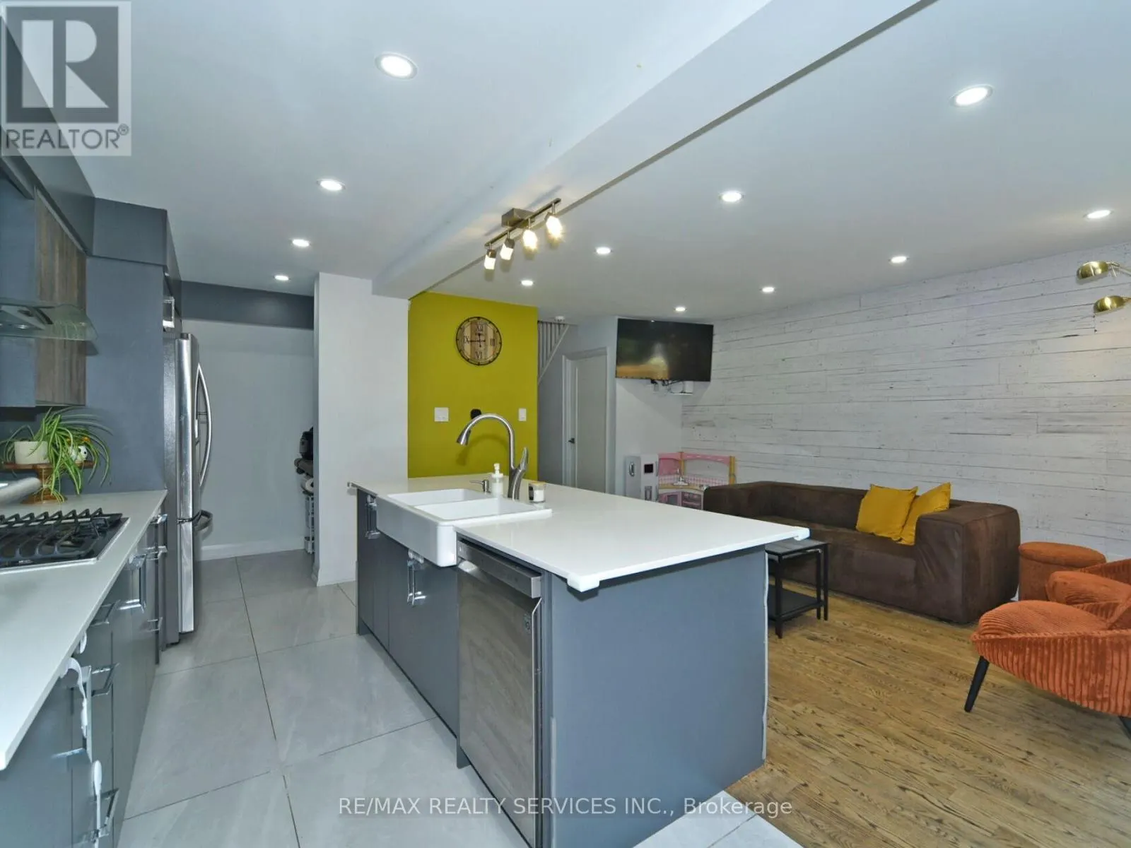 80 - 46 LINDISFARNE WAY E