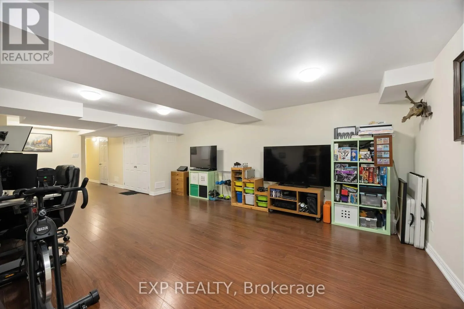 123 SASSAFRAS CIRCLE