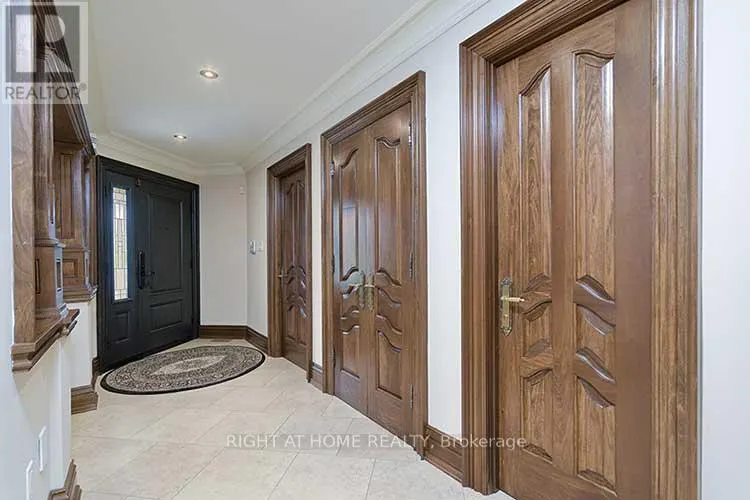 166 ROYALPARK WAY