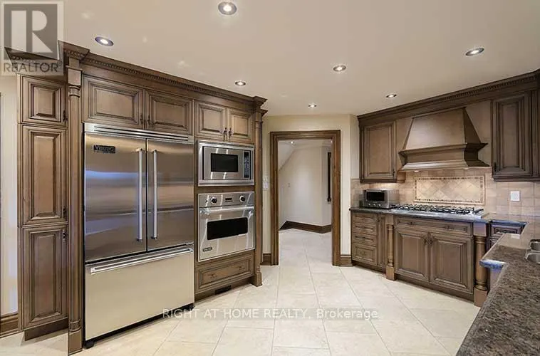 166 ROYALPARK WAY