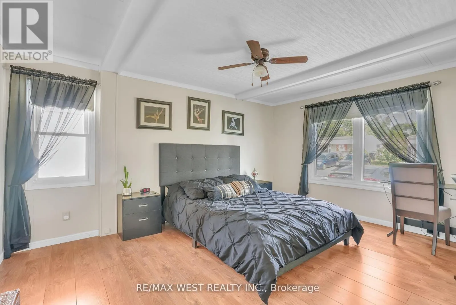 23 LINDEN LANE