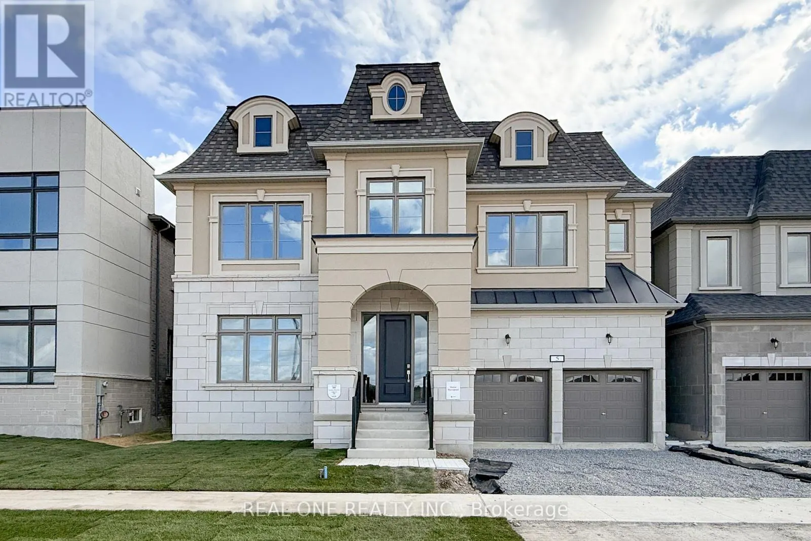 5 GODFREY WILLIS DRIVE