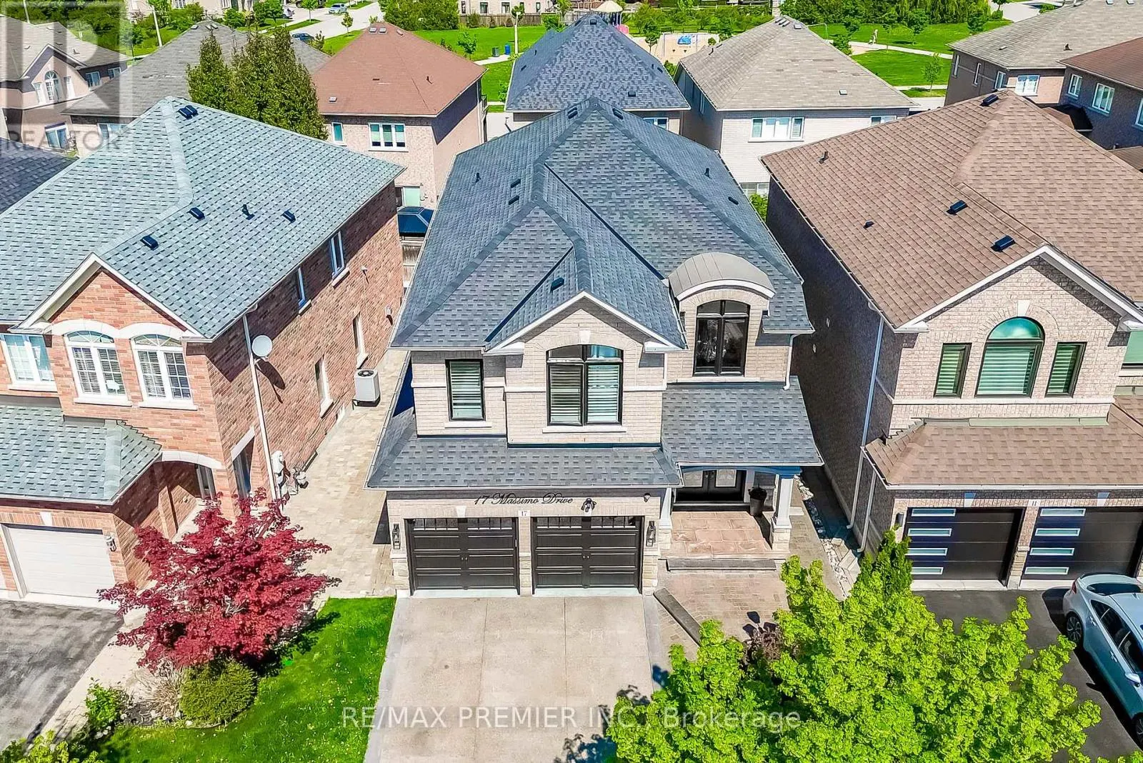 17 MASSIMO DRIVE