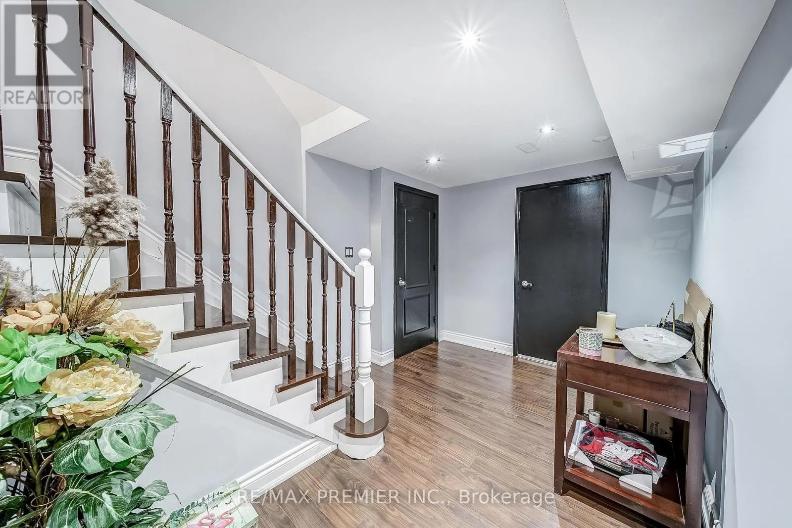 17 MASSIMO DRIVE