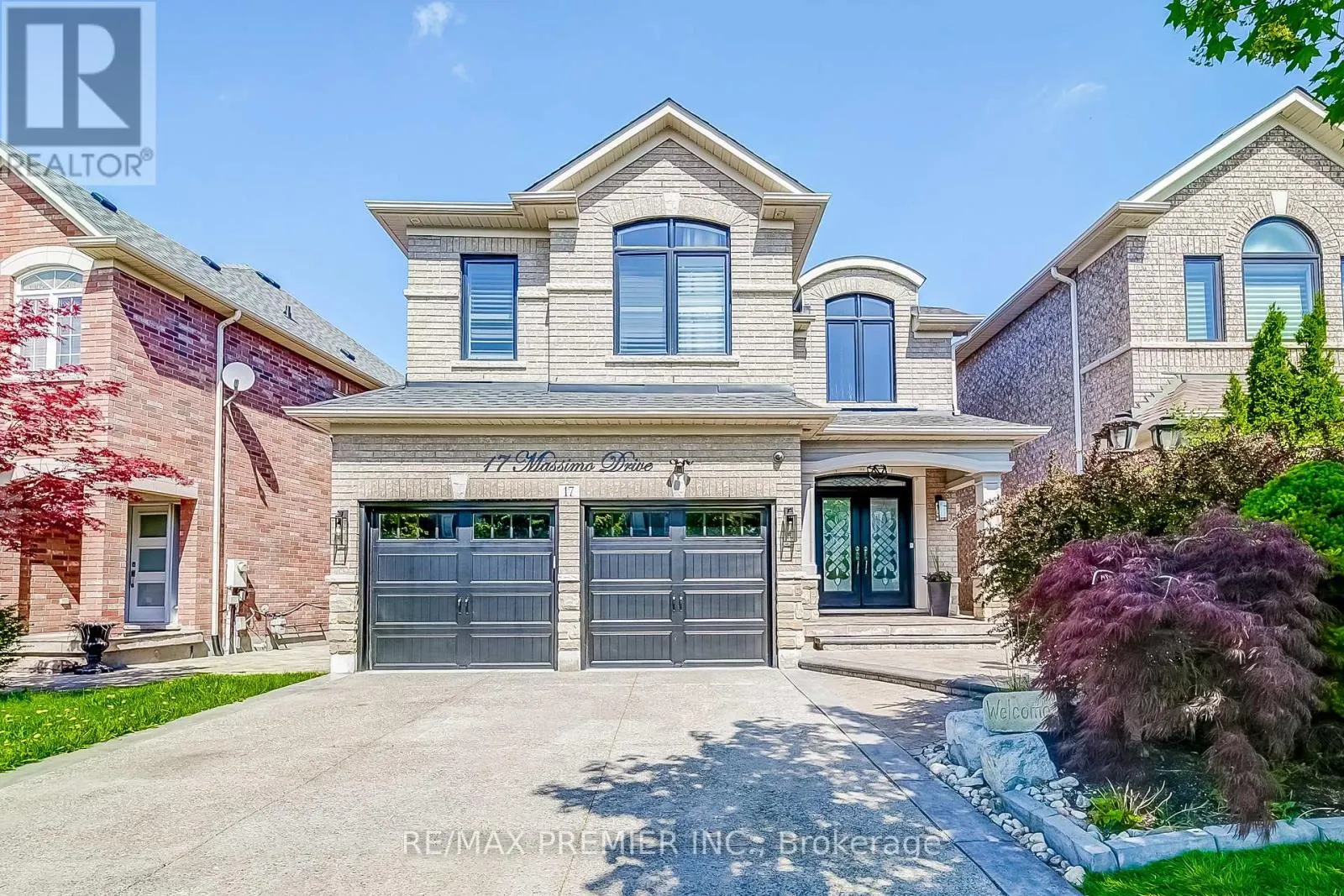 17 MASSIMO DRIVE